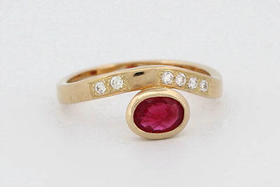 Ruby & Diamond Ring 18ct Gold